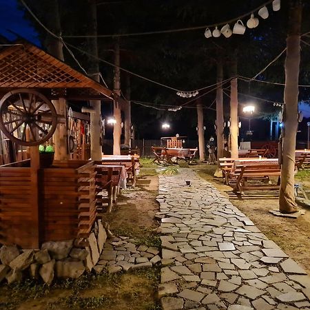 La Pădure Hotel Brebu Exterior foto